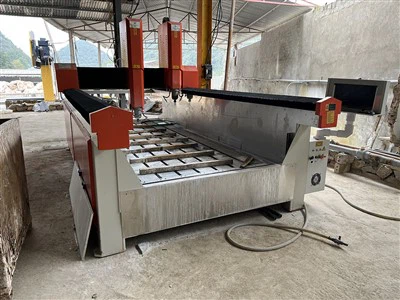 Macchina CNC per scultura su pietra